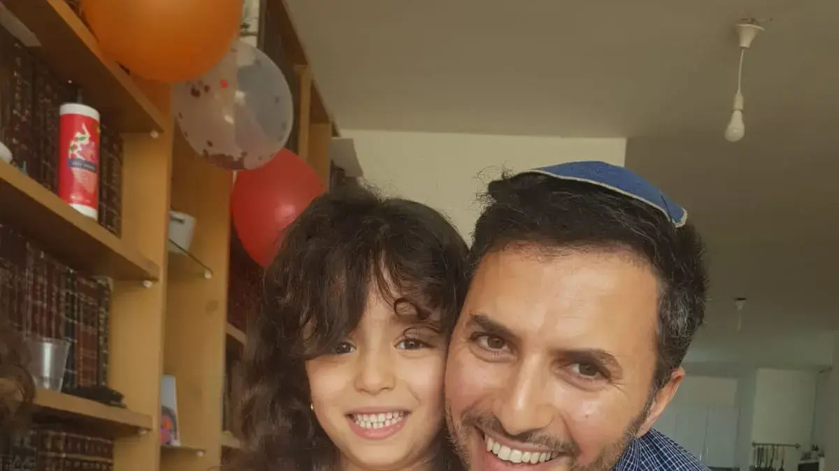 משפחת מעודד, שני הילדים נהרגו בתאונת דרכים, ההורים מאושפזים במצב אנוש 19 בינואר 2022 משפחת מעודד, שני הילדים נהרגו בתאונת דרכים, ההורים מאושפזים במצב אנוש 19 בינואר 2022