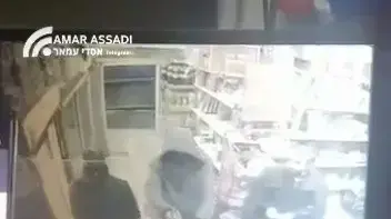 תיעוד שוד בקיוסק בבאר שבע תיעוד שוד בקיוסק בבאר שבע