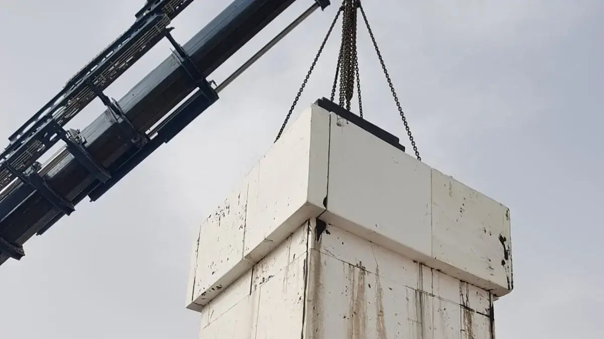 הטמנת בטונדה בתוך האדמה להתקנת חיישן לניטור רחשי אדמה הטמנת בטונדה בתוך האדמה להתקנת חיישן לניטור רחשי אדמה