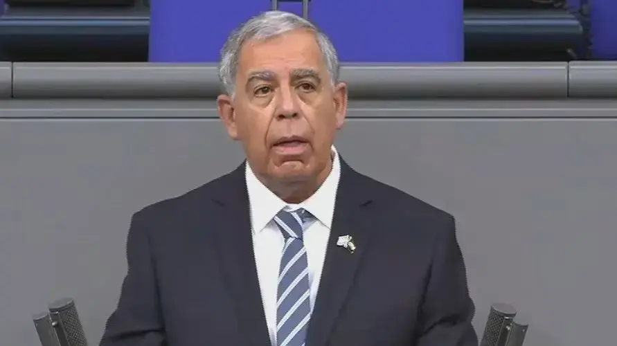 יו"ר הכנסת מיקי לוי נואם במליאת הבונדסטאג, 27 בינואר 2022 יו"ר הכנסת מיקי לוי נואם במליאת הבונדסטאג, 27 בינואר 2022