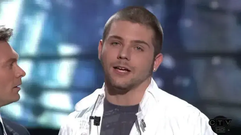 כריס משתתף בצער כריס משתתף בצער