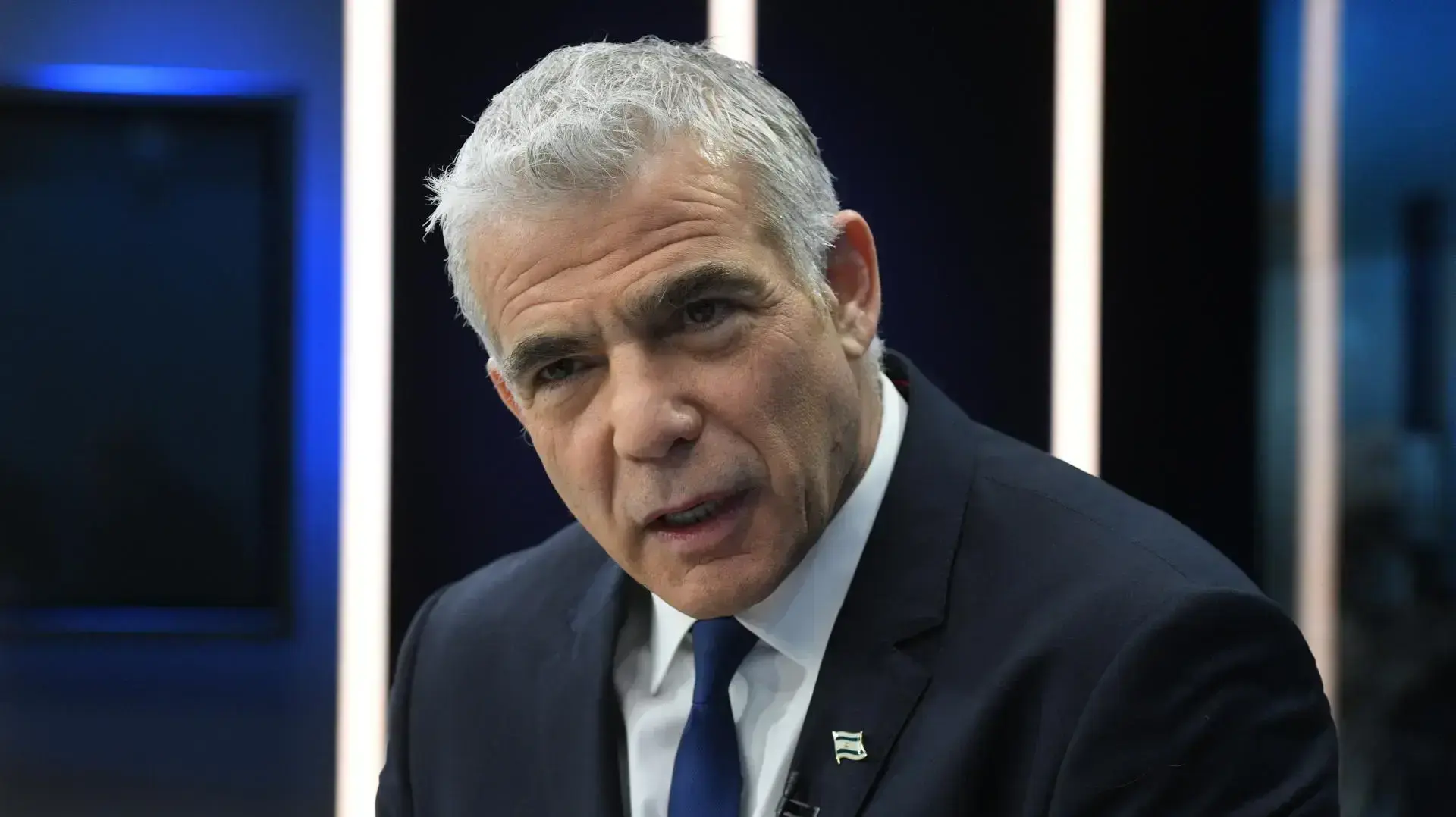 ראיון שר החוץ יאיר לפיד באולפן וואל ה2 בפברואר 2022 ראיון שר החוץ יאיר לפיד באולפן וואל ה2 בפברואר 2022