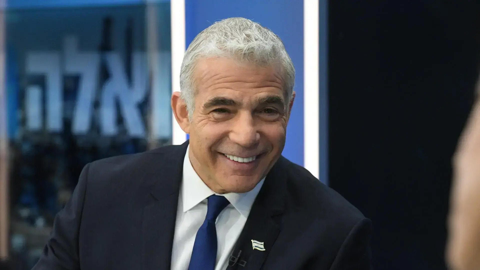 ראיון שר החוץ יאיר לפיד באולפן וואל ה2 בפברואר 2022 ראיון שר החוץ יאיר לפיד באולפן וואל ה2 בפברואר 2022