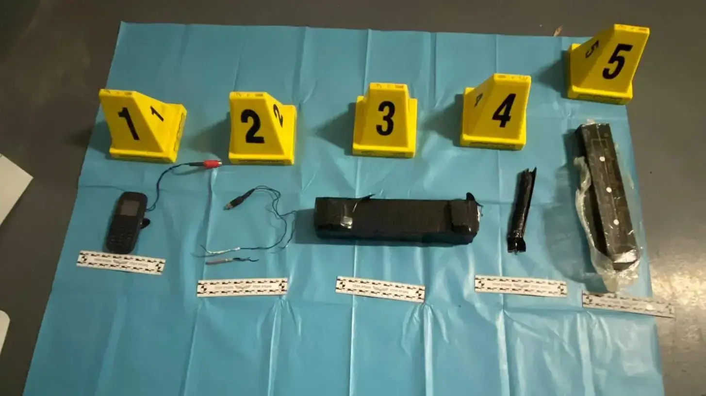 אמצעי חבלה שנמצאו בבניין מגורים באשדוד. 2 בפברואר 2022 אמצעי חבלה שנמצאו בבניין מגורים באשדוד. 2 בפברואר 2022