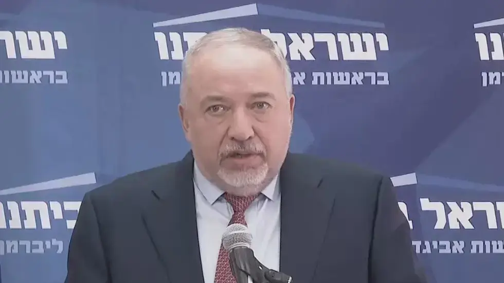 אביגדור ליברמן בישיבת סיעת ישראל ביתנו, 7 בפברואר 2022 אביגדור ליברמן בישיבת סיעת ישראל ביתנו, 7 בפברואר 2022