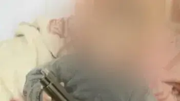במסגרת מבצע "מסלול בטוח" לטיפול לאומי בפשיעה למען שלום הציבור, עצרה המשטרה 5 תושבי טייבה וקלנסואה, בחשד להחזקת ושימוש לא חוקי בכלי נשק | עוד נמצא תינוק עם אקדח טעון במסגרת מבצע "מסלול בטוח" לטיפול לאומי בפשיעה למען שלום הציבור, עצרה המשטרה 5 תושבי טייבה וקלנסואה, בחשד להחזקת ושימוש לא חוקי בכלי נשק | עוד נמצא תינוק עם אקדח טעון