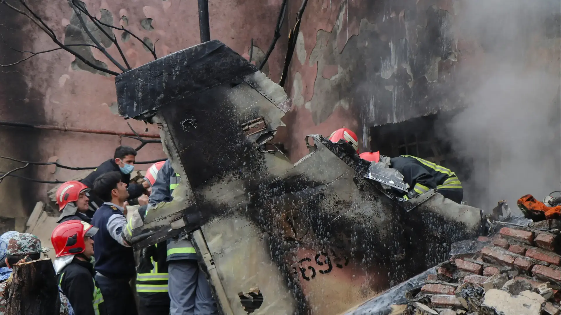 זירת התרסקות מטוס קרב בתבריז, איראן, 21 בפברואר 2022