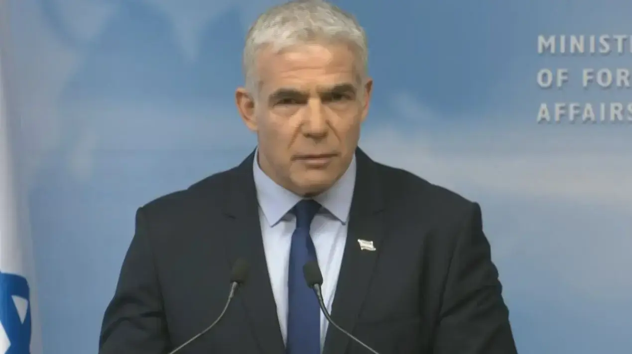 שר החוץ יאיר לפיד, 24 בפברואר 2022 שר החוץ יאיר לפיד, 24 בפברואר 2022