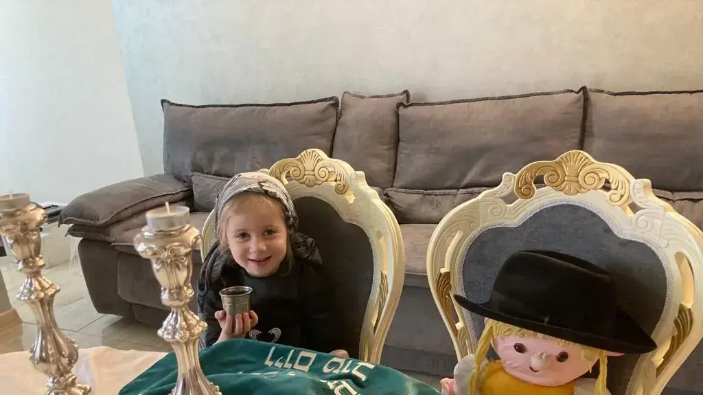 זלדי וובר בת ה-4 מדנייפרופטרובסק. 25 בפברואר 2022 זלדי וובר בת ה-4 מדנייפרופטרובסק. 25 בפברואר 2022