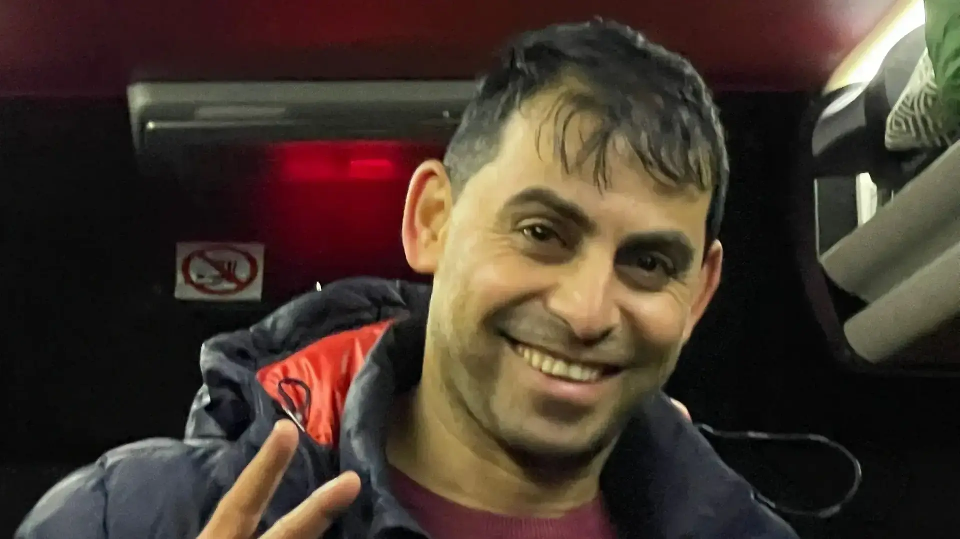 אליה אדבח סטודנט לרפואה שנה שישית מחיפה הגיע מדניפרו הלך במסעו ברגל 21 קילומטר אתמול והיום, 27 בפברואר 2022