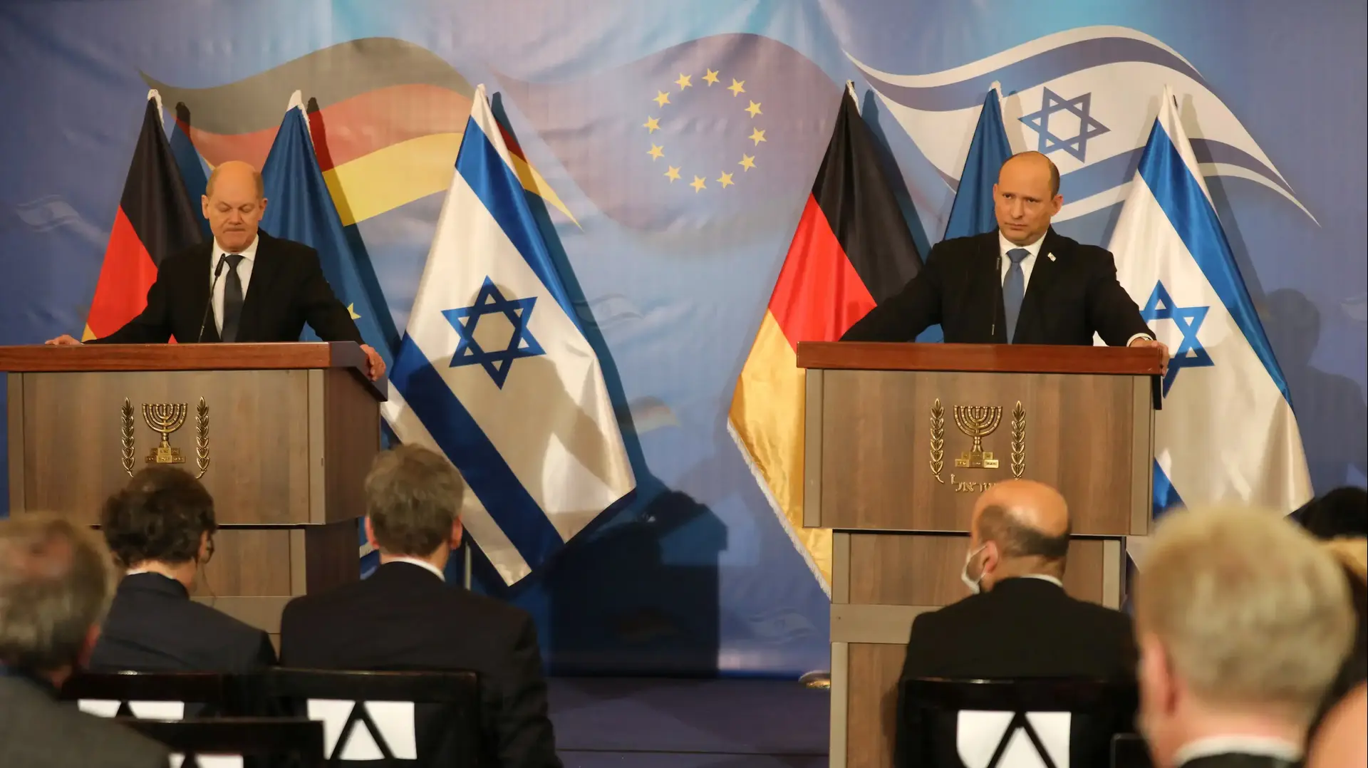 ראש הממשלה, נפתלי בנט וקנצלר גרמניה אולף שולץ במהלך מסע"ת במלון המלך דוד 2 במרץ 2022 ראש הממשלה, נפתלי בנט וקנצלר גרמניה אולף שולץ במהלך מסע"ת במלון המלך דוד 2 במרץ 2022