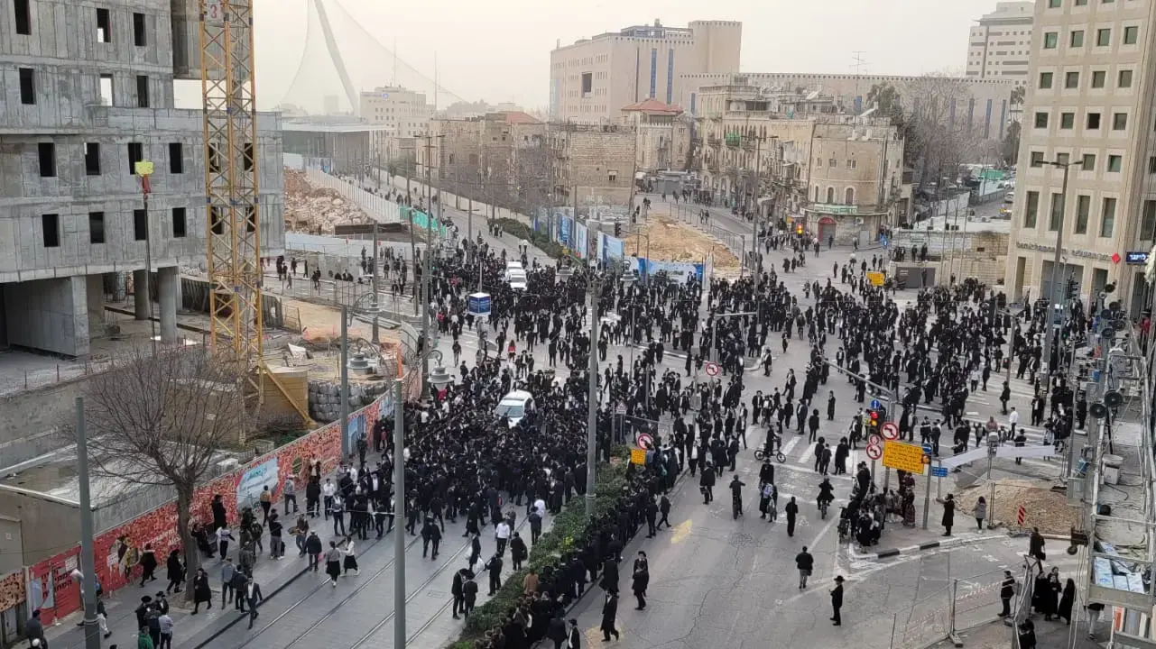 הפגנת הפלג הירושלמי במחאה על מעצר עריק, ירושלים, 6 במרץ 2022 הפגנת הפלג הירושלמי במחאה על מעצר עריק, ירושלים, 6 במרץ 2022