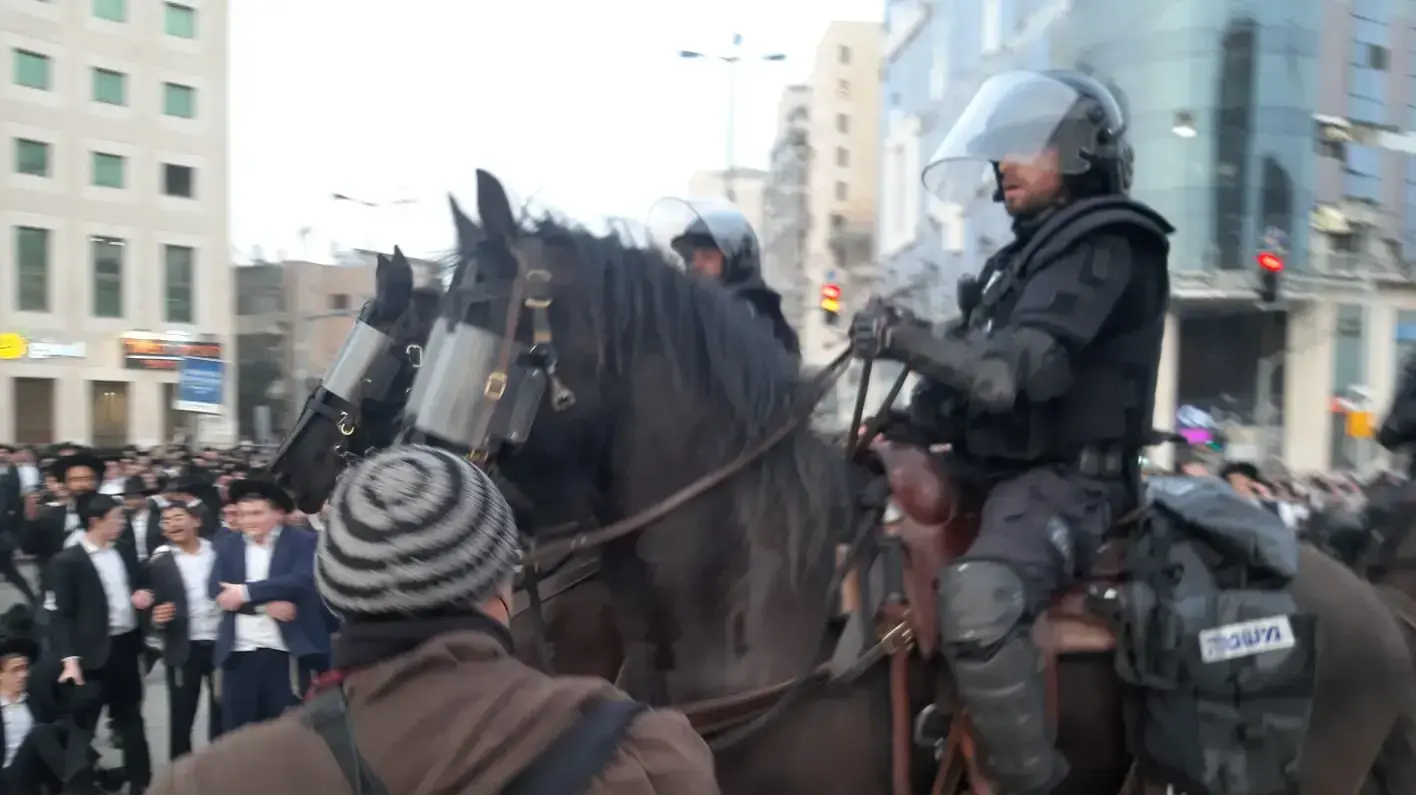 הפגנת הפלג הירושלמי במחאה על מעצר עריק, ירושלים, 6 במרץ 2022 הפגנת הפלג הירושלמי במחאה על מעצר עריק, ירושלים, 6 במרץ 2022