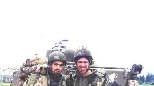 התקלות בג'נין | רני ואדם רגע לפני הכניסה המנוגמשת לעיר ג׳נין