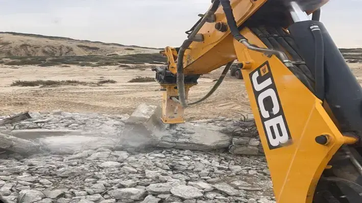 ניקוי זפת מחוף פלמחים