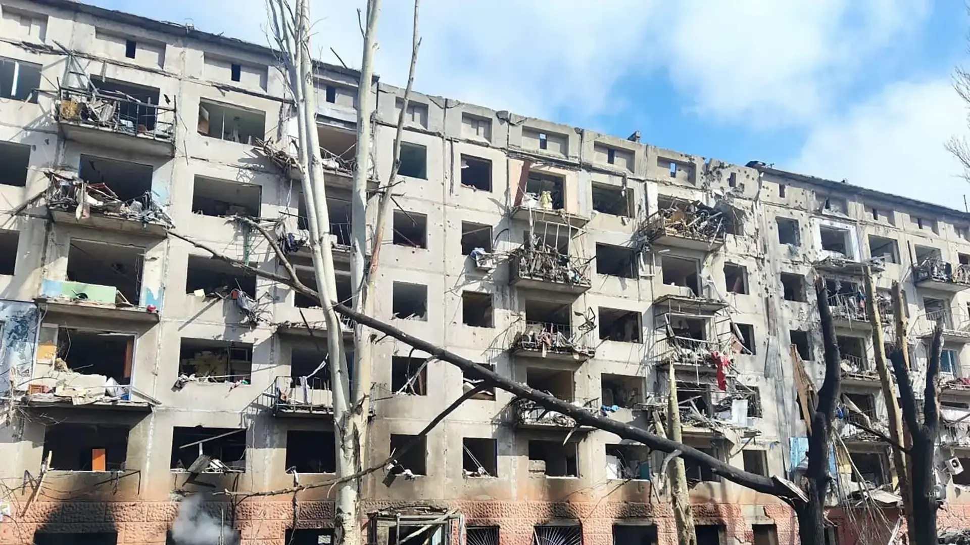 בניינים הרוסים לאחר הפגזות הרוסים בעיר קראמטורסק, במחוז דונייצק, אוקראינה, 18 במרץ 2022