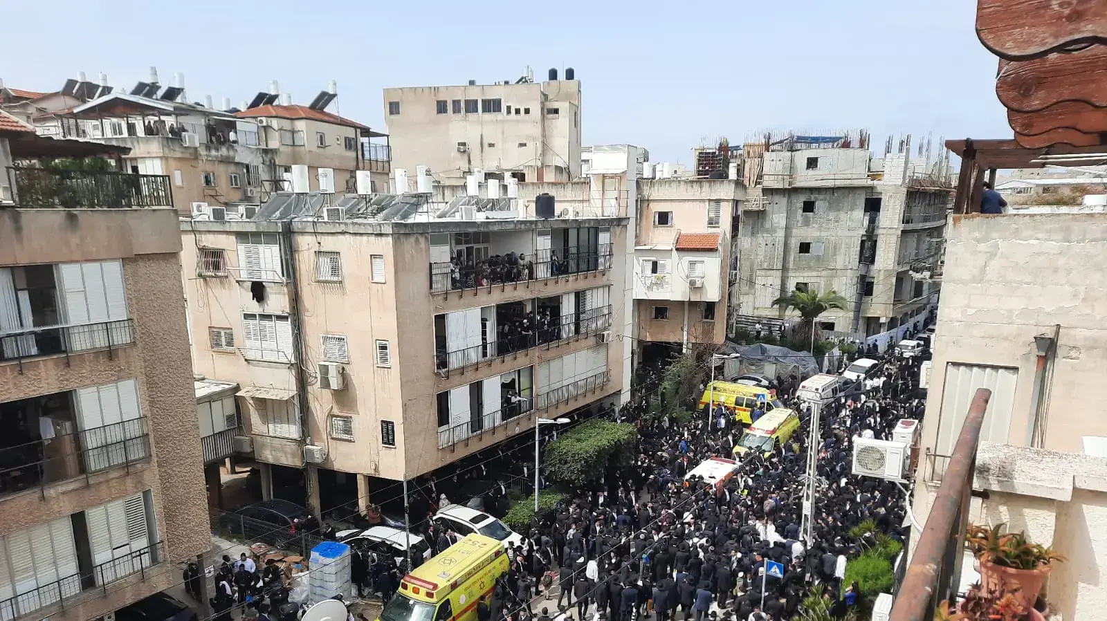 מסע הלוויה של הרב חיים קניבסקי, בני ברק, 20 במרץ 2022 מסע הלוויה של הרב חיים קניבסקי, בני ברק, 20 במרץ 2022