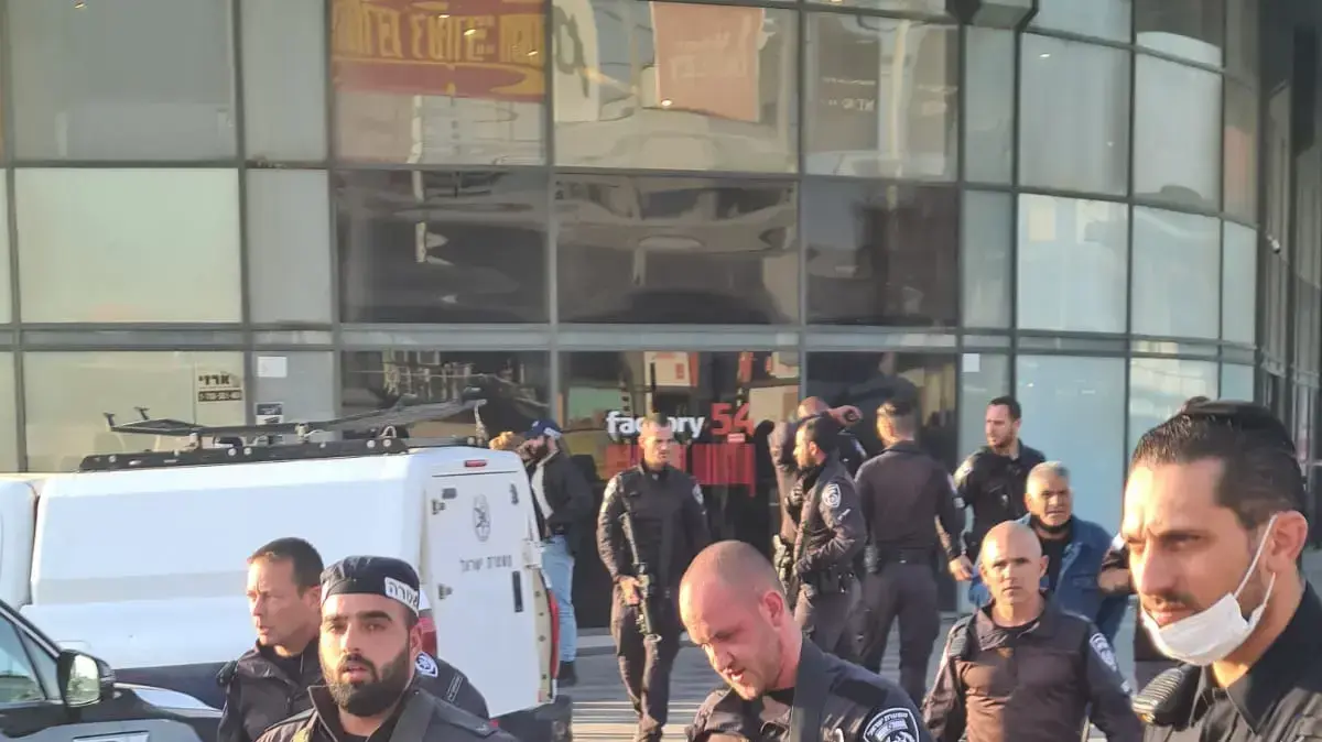 פיגוע דקירה בתחנת דלק במתחם קניות, באר שבע, 22 במרץ 2022 פיגוע דקירה בתחנת דלק במתחם קניות, באר שבע, 22 במרץ 2022