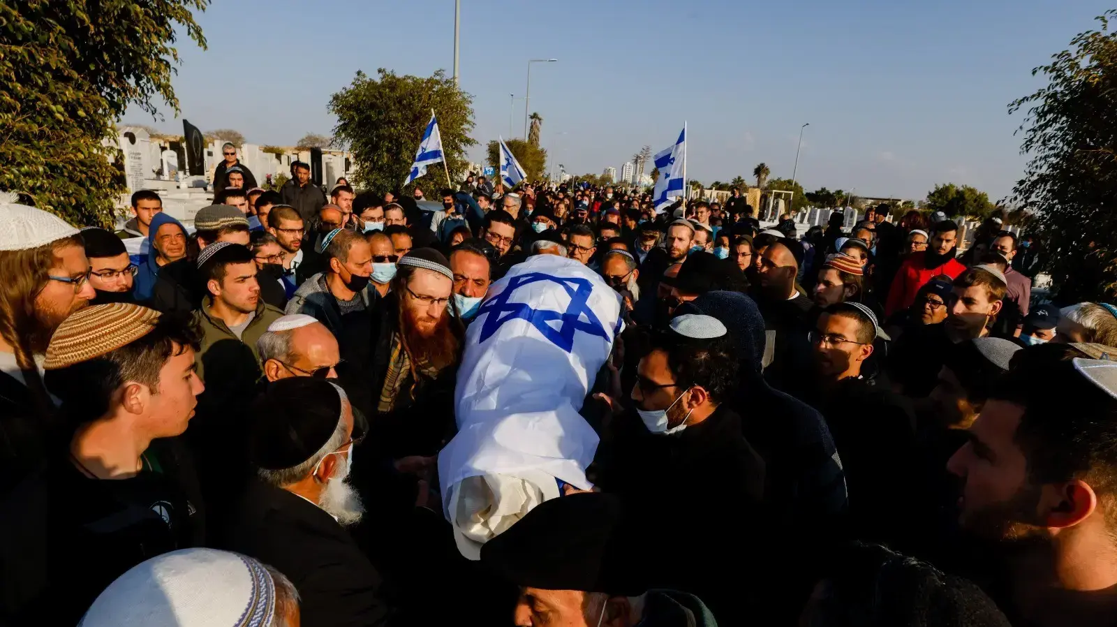 הלווית מנחם יחזקאל, מהרוגי הפיגוע בבאר שבע, בית העלמין ב"ש, 233 במרץ 2022 הלווית מנחם יחזקאל, מהרוגי הפיגוע בבאר שבע, בית העלמין ב"ש, 233 במרץ 2022