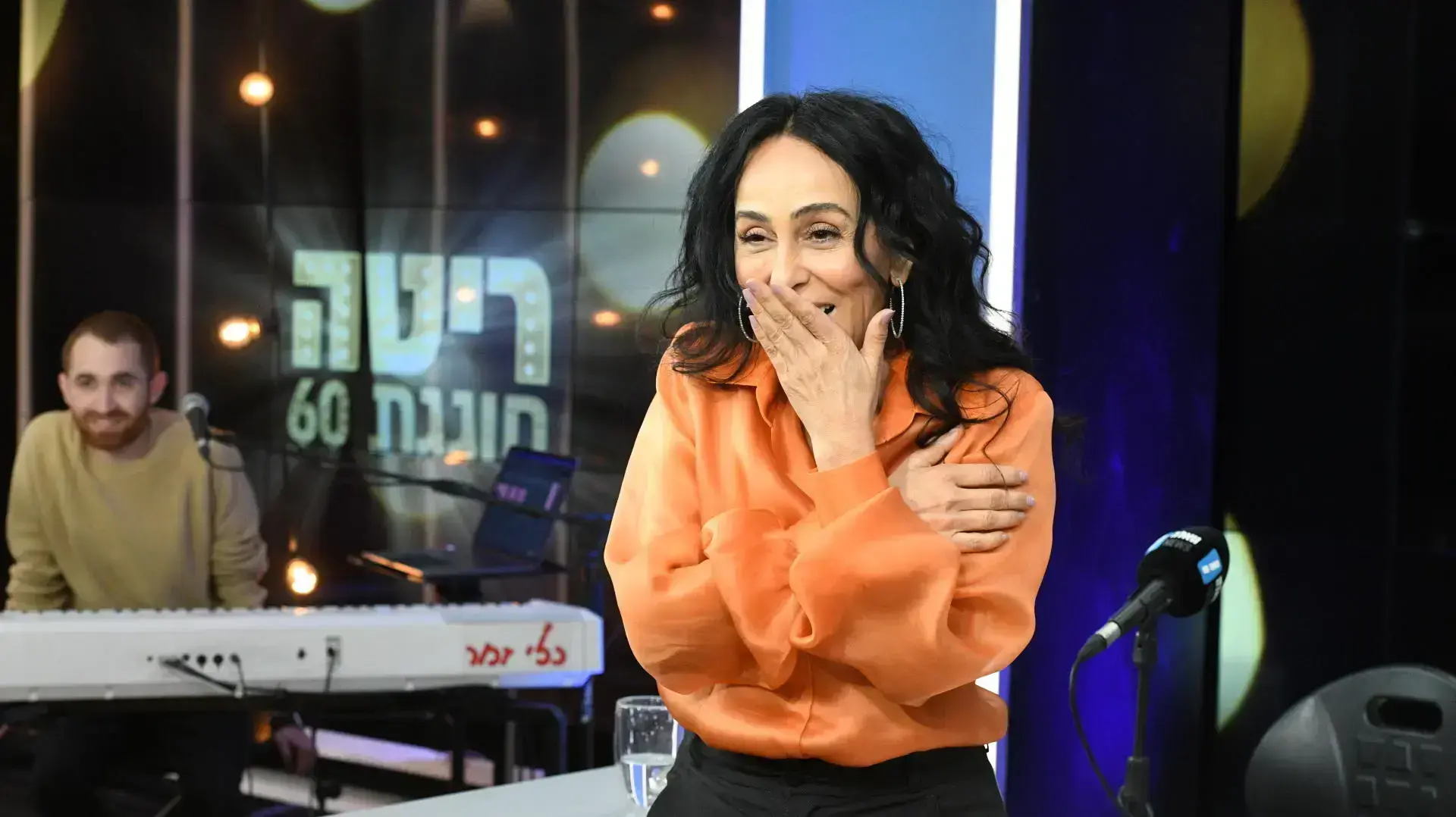 מצעד השירים הגדולים של ריטה של וואלה! ו-אקו-99: ראש הממשלה נפתלי בנט מברך את ריטה