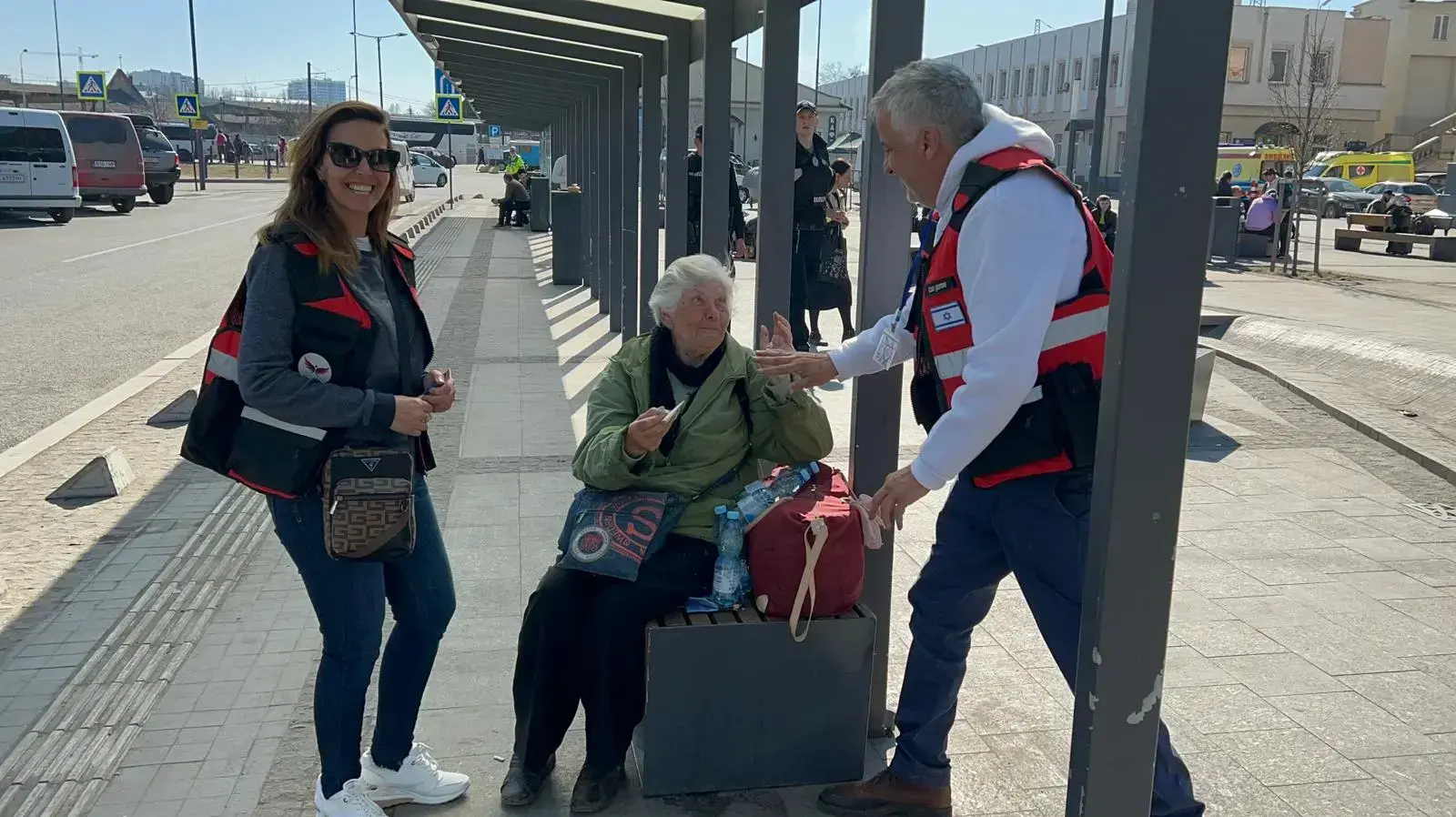 ניצולת השואה נטליה מחולצת תחת אש מאוקראינה, 24 מרץ 2022 ניצולת השואה נטליה מחולצת תחת אש מאוקראינה, 24 מרץ 2022