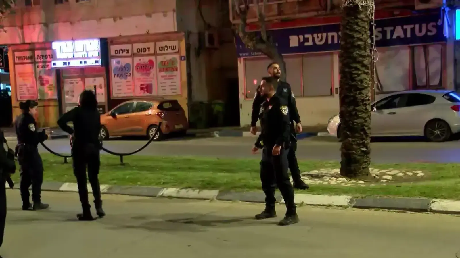 שניים נרצחו בפיגוע ירי בחדרה עוד ארבעה נפצעו , זירת האירוע 28 במרץ 2022 שניים נרצחו בפיגוע ירי בחדרה עוד ארבעה נפצעו , זירת האירוע 28 במרץ 2022