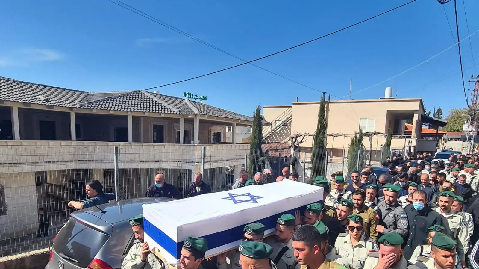 הלוויתו של יזן פלאח בבית העלמין כסרא סמיע 28 במרץ 2022 הלוויתו של יזן פלאח בבית העלמין כסרא סמיע 28 במרץ 2022