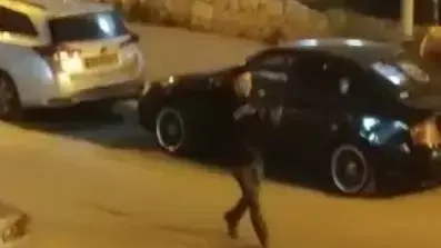 המחבל מבני ברק זירה רח' השניים פינת הרצל הקיוסק של עידן שלושה הרוגים בבני ברק המחבל מבני ברק זירה רח' השניים פינת הרצל הקיוסק של עידן שלושה הרוגים בבני ברק