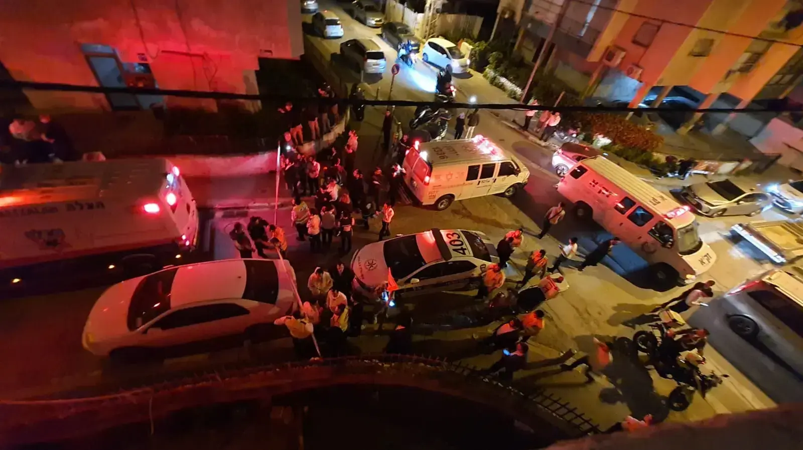 זירה רח' השניים פינת הרצל הקיוסק של עידן שלושה הרוגים בבני ברק זירה רח' השניים פינת הרצל הקיוסק של עידן שלושה הרוגים בבני ברק