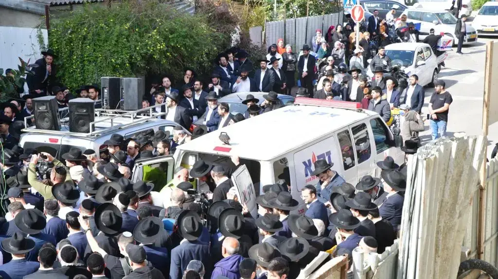 מסע הלוויתו של אבישי יחזקאל בבבני ברק 30 במרץ 2022 מסע הלוויתו של אבישי יחזקאל בבבני ברק 30 במרץ 2022