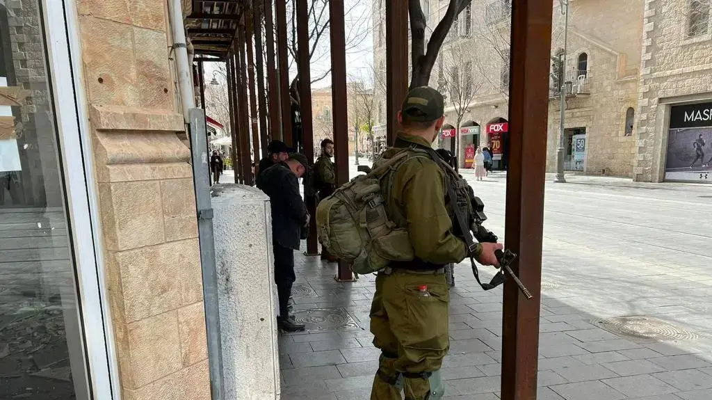 כוחות הביטחון במדרחוב בירושלים כוחות הביטחון במדרחוב בירושלים