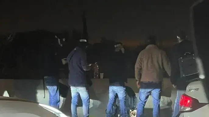 מעצר שב"ח בכביש 6
3.4.22 מעצר שב"ח בכביש 6
3.4.22