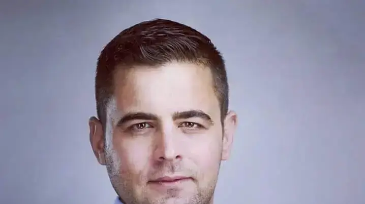 זיו אגמון