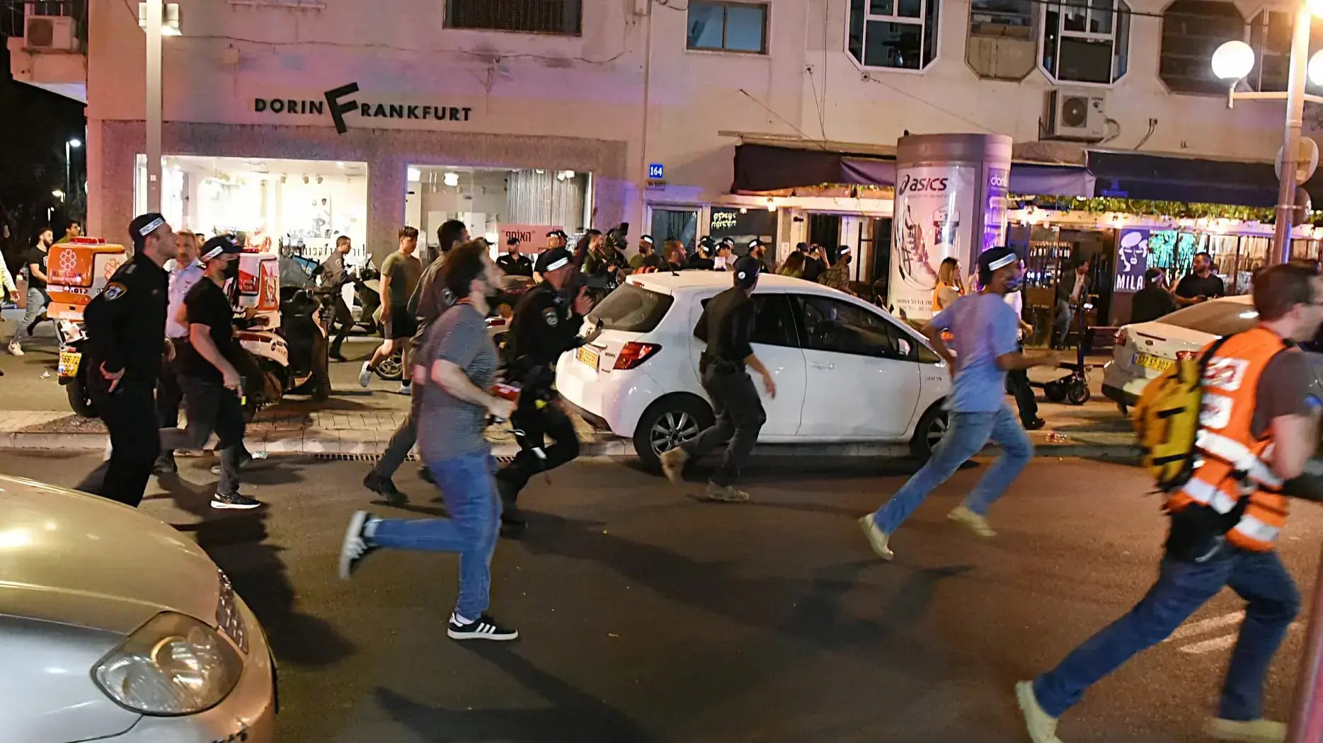זירת פיגוע ברחוב דיזנגוף תל אביב, 7 באפריל 2022 זירת פיגוע ברחוב דיזנגוף תל אביב, 7 באפריל 2022