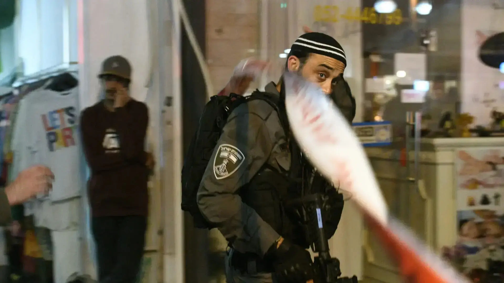 זירת פיגוע ברחוב דיזנגוף תל אביב, 7 באפריל 2022 זירת פיגוע ברחוב דיזנגוף תל אביב, 7 באפריל 2022