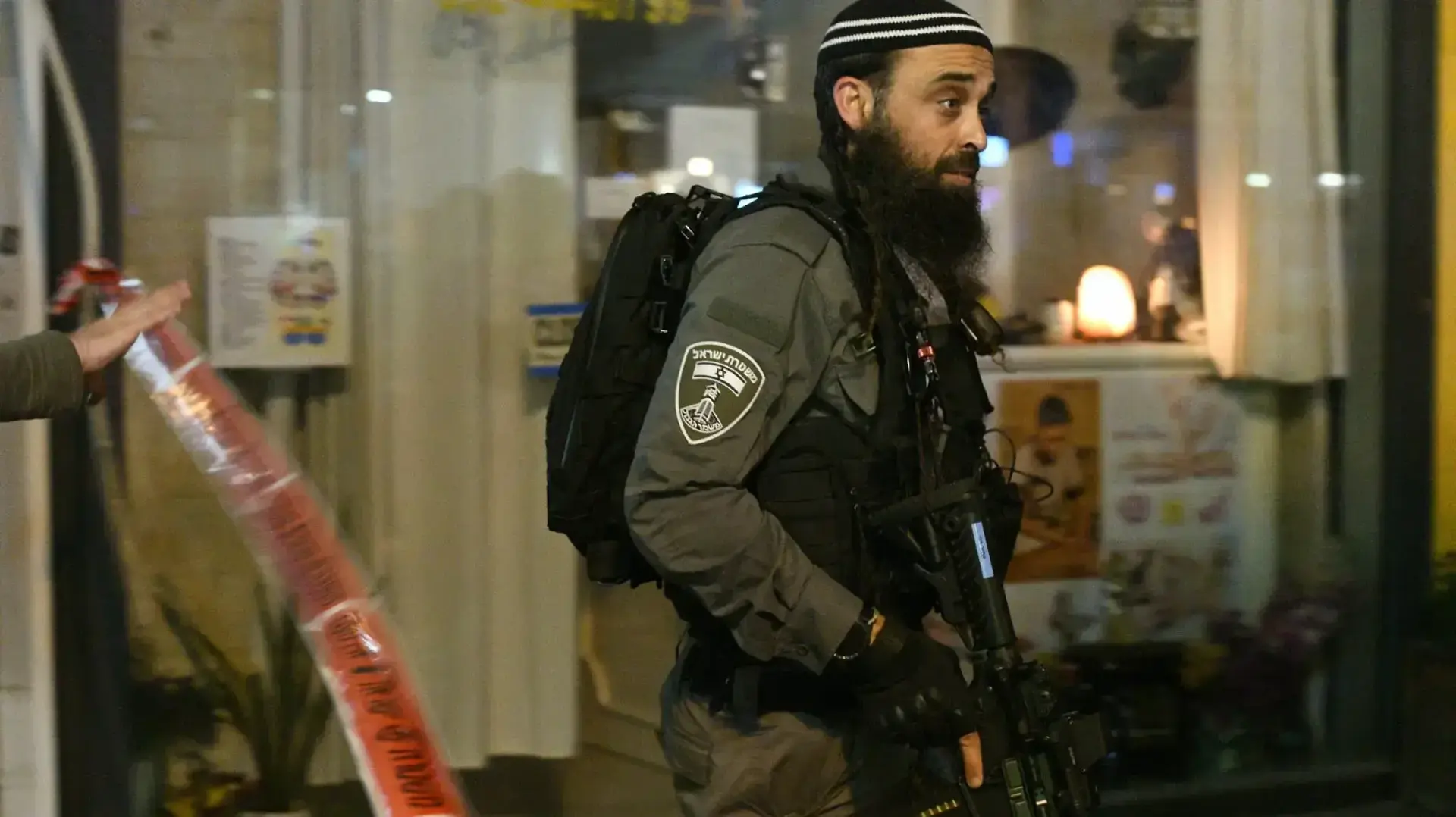 זירת פיגוע ברחוב דיזנגוף תל אביב, 7 באפריל 2022 זירת פיגוע ברחוב דיזנגוף תל אביב, 7 באפריל 2022