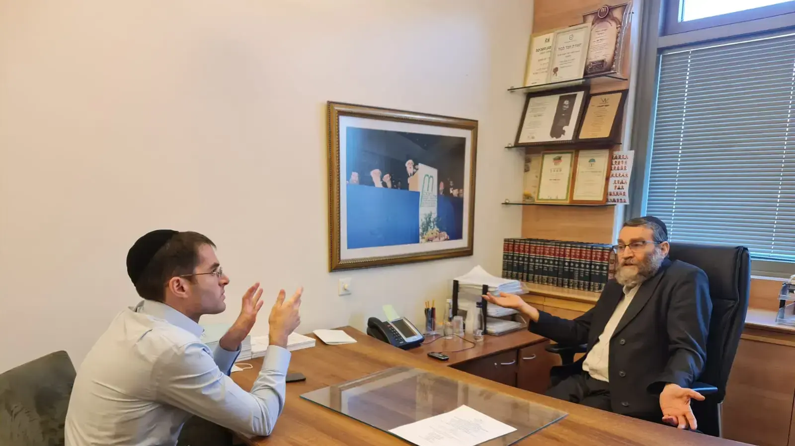 ריאיון של יקי אדמקר עם משה גפני ריאיון של יקי אדמקר עם משה גפני