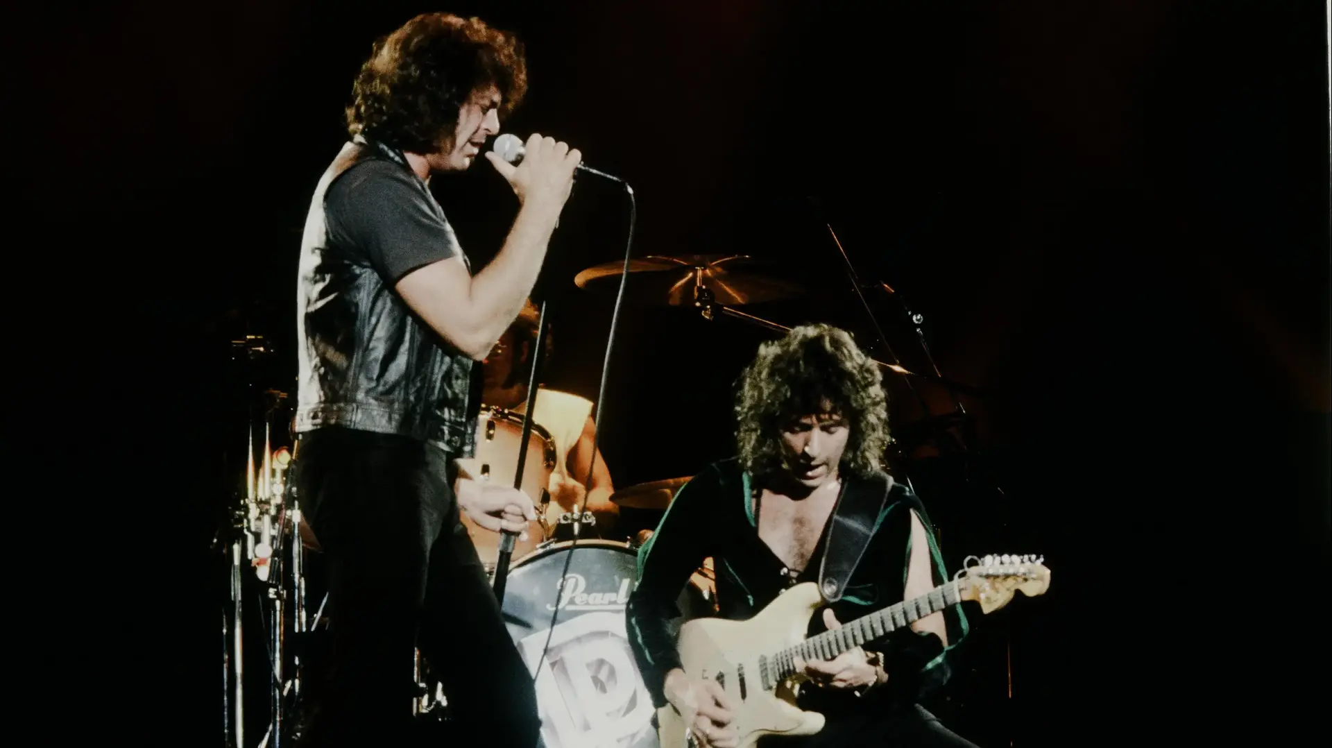 ריצ'י בלקמור ואיאן גילן עם דיפ פרפל, 1985 ביפן ריצ'י בלקמור ואיאן גילן עם דיפ פרפל, 1985 ביפן