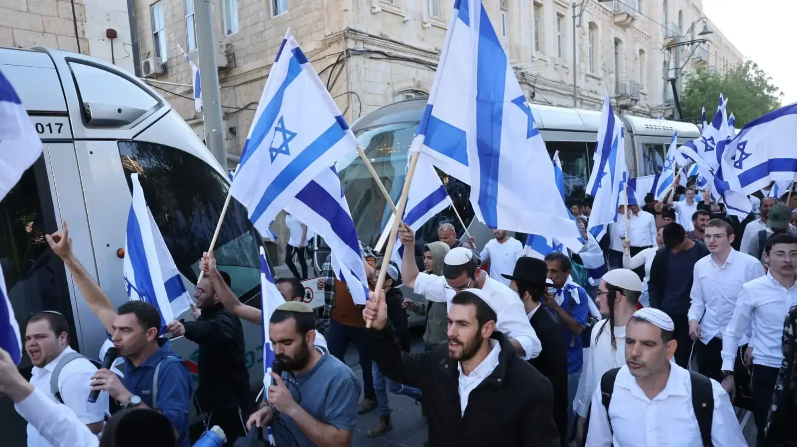 מצעד הדגלים בירושלים לרגל יום ירושלים 20 באפריל 2022 מצעד הדגלים בירושלים לרגל יום ירושלים 20 באפריל 2022
