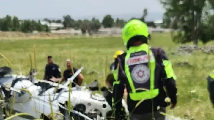 צוות מד"א ליד מטוס קל שהתרסק 23.04.22 צוות מד"א ליד מטוס קל שהתרסק 23.04.22
