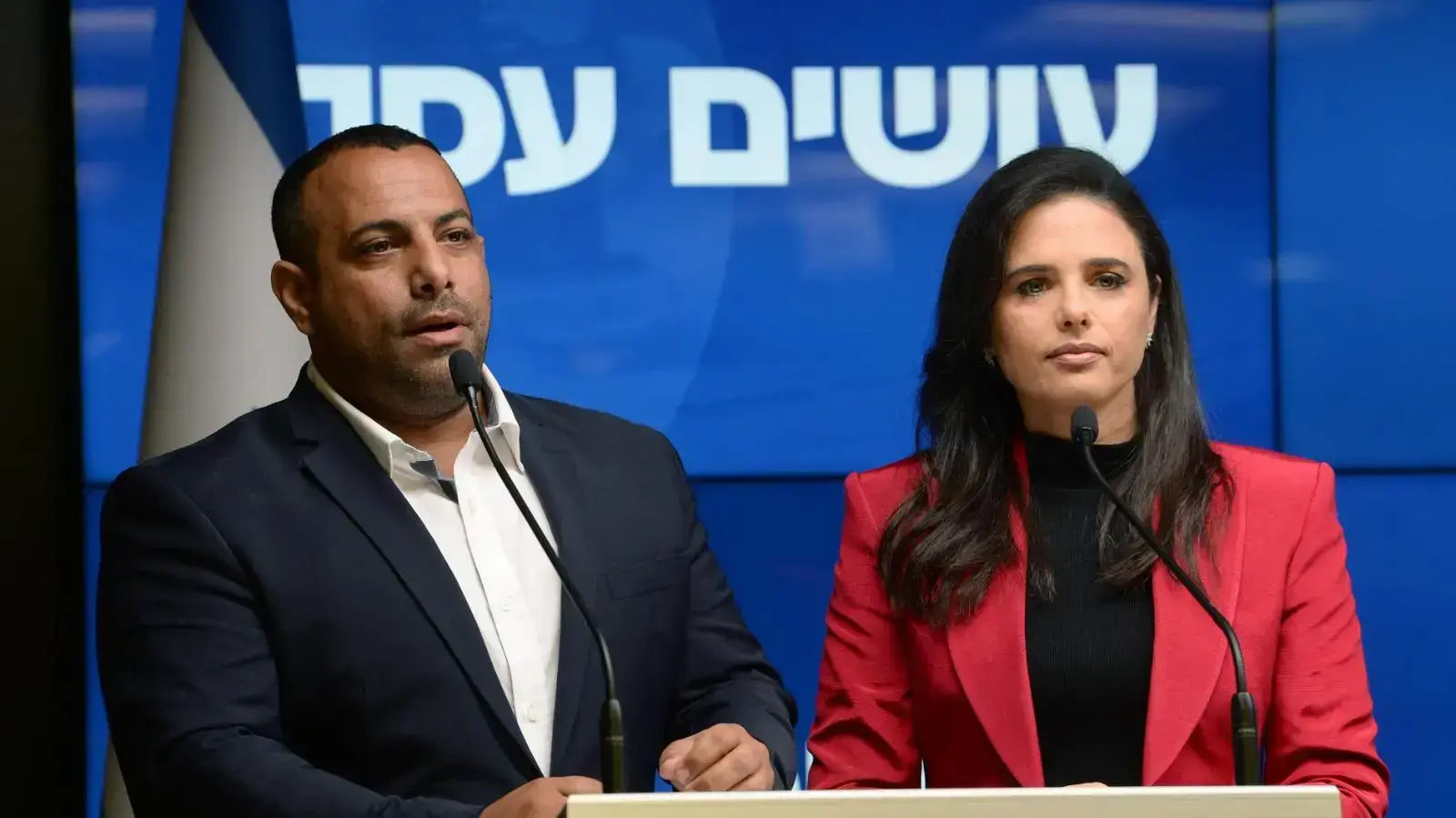 אביר קארה ואיילת שקד אביר קארה ואיילת שקד
