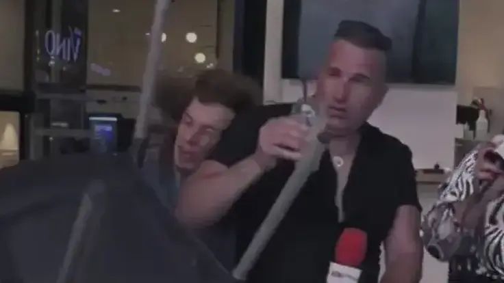 אמיר חצרוני נפגע על ידי כיסא