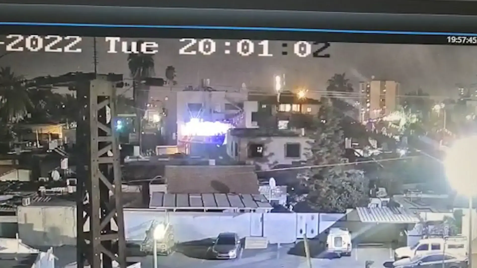 בזמן צפירת יום הזיכרון: זיקוקים נורו בלוד 03.05.22