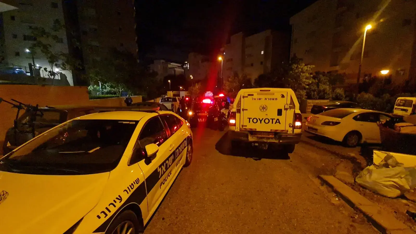 אישה נמצאה מתה עם סימני אלימות בבניין בקריית אתא, 7 במאי 2022 אישה נמצאה מתה עם סימני אלימות בבניין בקריית אתא, 7 במאי 2022