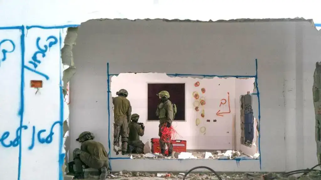 הריסת קומה בביתו של אחד המחבלים בפיגוע בחומש הריסת קומה בביתו של אחד המחבלים בפיגוע בחומש