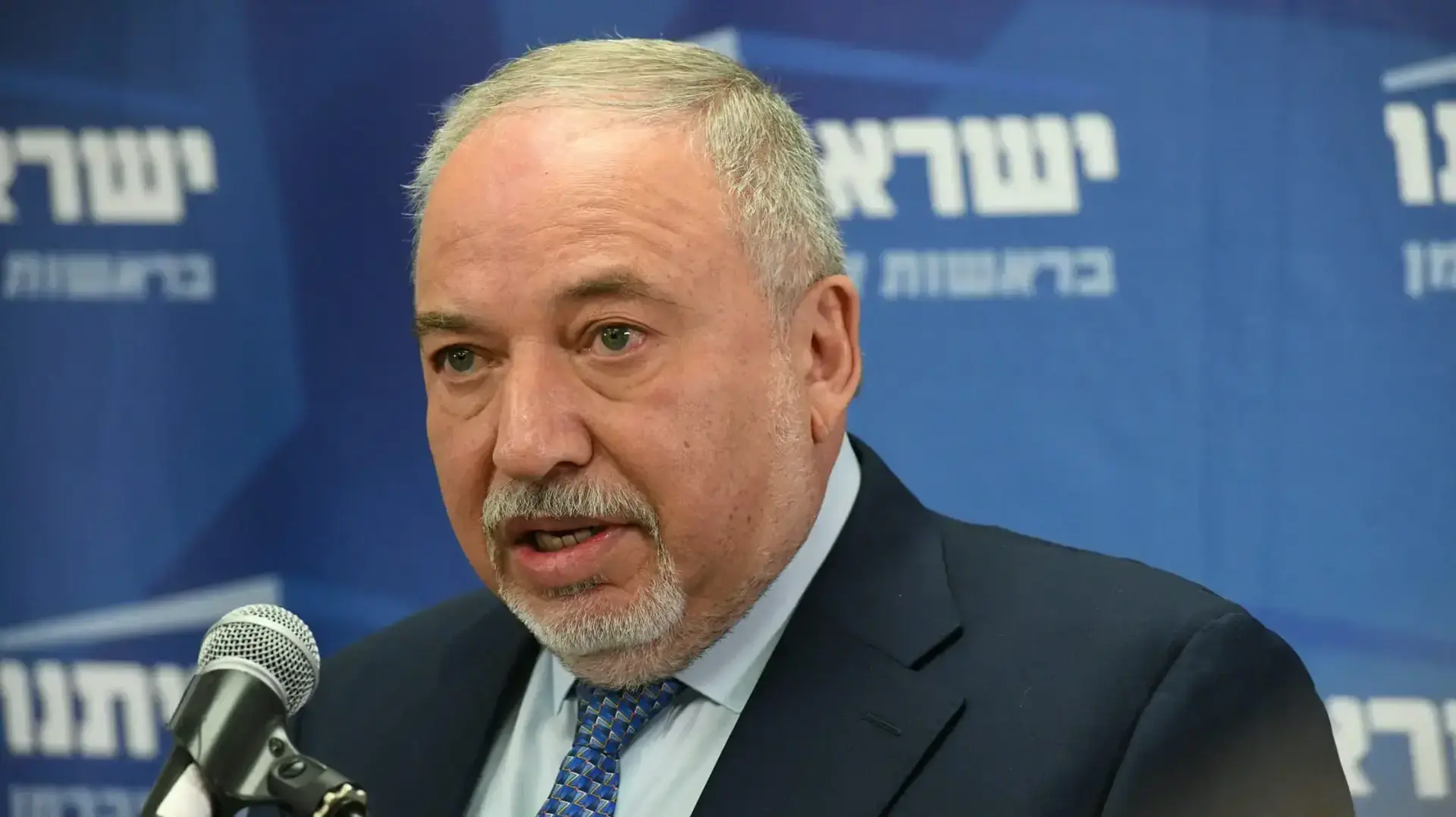 אביגדור ליברמן בישיבת סיעת ישראל ביתנו, 9 במאי 2022
