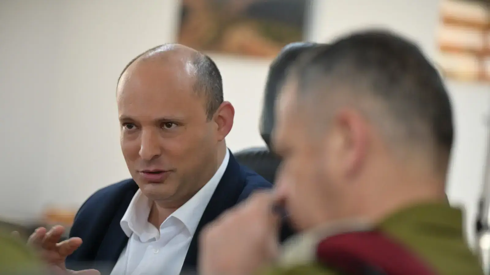 ראש הממשלה, נפתלי בנט, קיים הערכת מצב בחטיבה המרחבית אפרים ביהודה ושומרון, יחד עם הרמטכ"ל, מפקד פיקוד המרכז ובכירים נוספים
17 במאי 2022 ראש הממשלה, נפתלי בנט, קיים הערכת מצב בחטיבה המרחבית אפרים ביהודה ושומרון, יחד עם הרמטכ"ל, מפקד פיקוד המרכז ובכירים נוספים
17 במאי 2022
