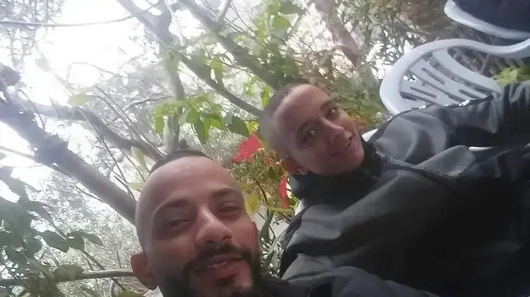הנער הפלסטיני שנהרג, אמג'ד פאיד, יחד עם המחבל שנהרג עבדאללה חוסרי הנער הפלסטיני שנהרג, אמג'ד פאיד, יחד עם המחבל שנהרג עבדאללה חוסרי