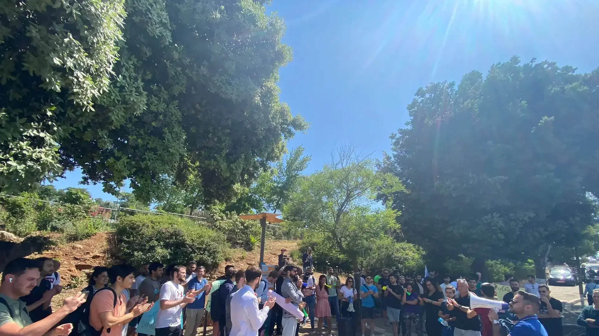 סטודנטים במחאה מחות לכנסת בירושלים, קוראים להעברת חוק "ממדים ללימודים" סטודנטים במחאה מחות לכנסת בירושלים, קוראים להעברת חוק "ממדים ללימודים"