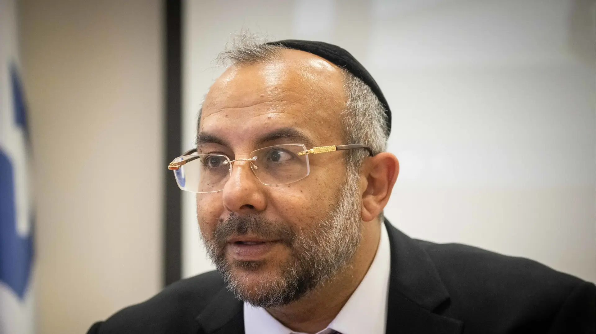 השר לענייני דתות לשעבר
יעקב אביטן השר לענייני דתות לשעבר
יעקב אביטן